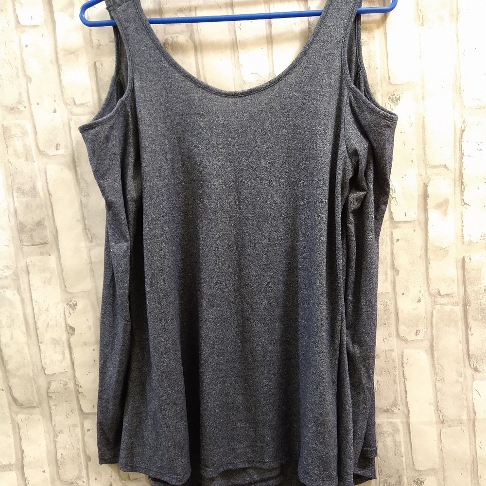 Acemi Cold Shoulder Top - Picture 3 of 12